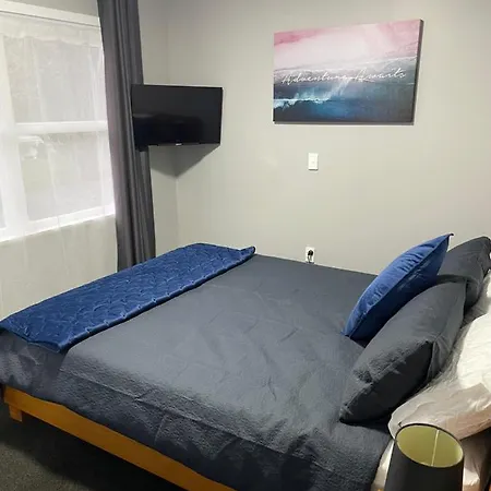 Sunny 2Bdrm Home Close To Hospital & Gardens Hamilton Exterior photo